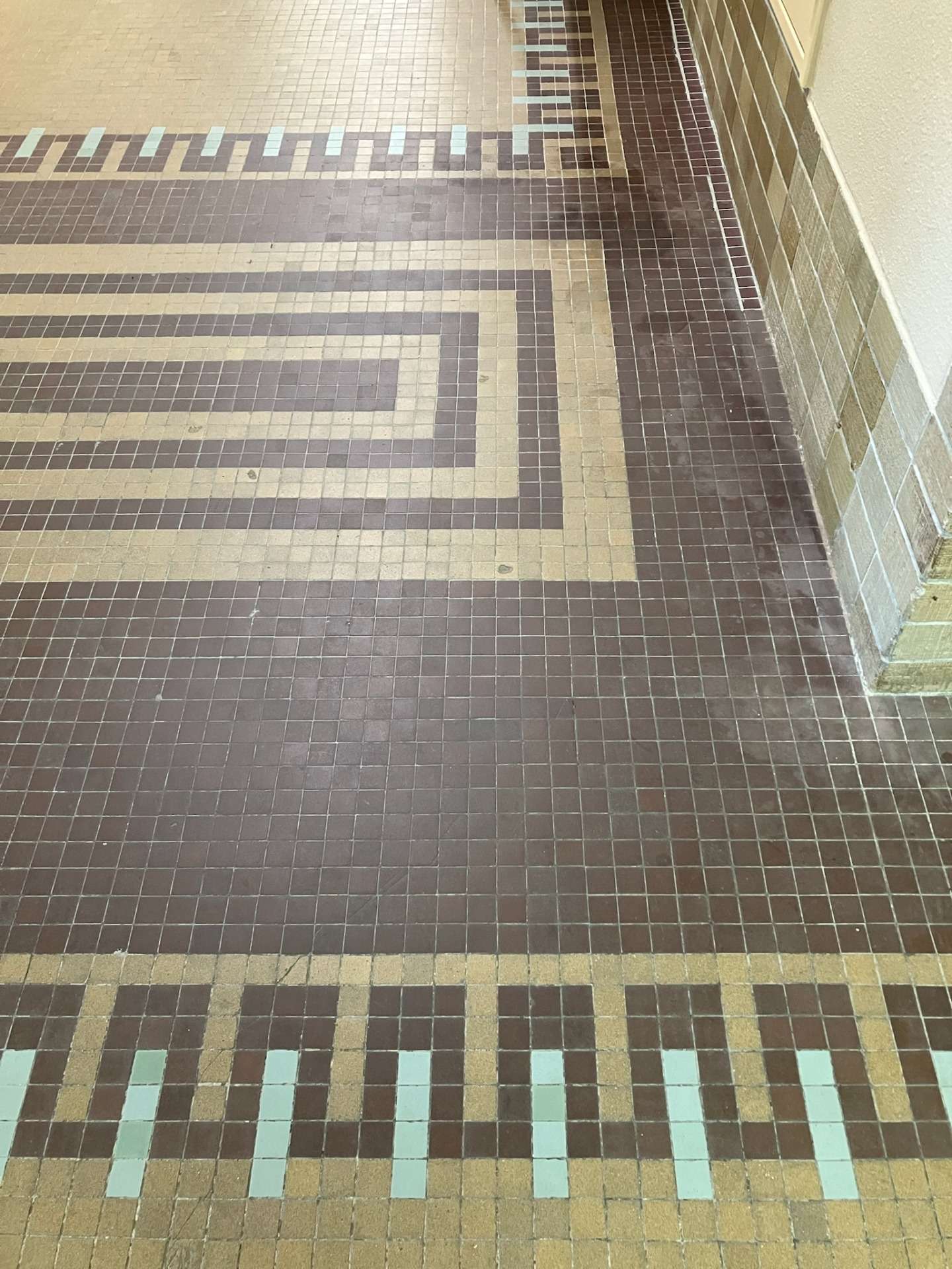 街角レトロ 〜名古屋市公会堂〜